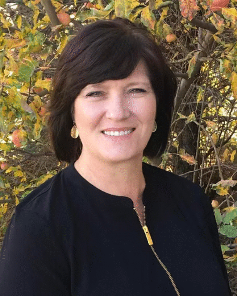 Annette, Dental Assistant